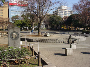 写真3　横浜公園　水の広場