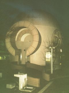 ��s�w�O���O�֏�