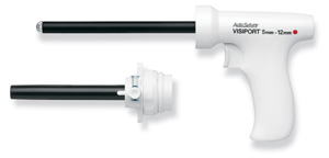 Visiport: The endoscope is inserted into this to observe lymph nodes in the axilla