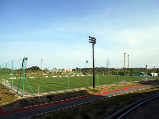 Jヴィレッジのグラウンド。日本初のサッカーのナショナルトレーニングセンターとして造られた。駅が営業している間は徒歩で行くことが簡単になった。