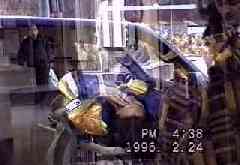 �ȓ��a�@�ɉ^�э��܂ꂽ����