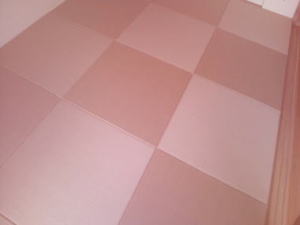 カラー琉球畳・へりなし畳（和紙製）ピンク色