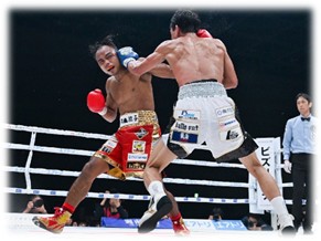 主導権を握る英豪選手